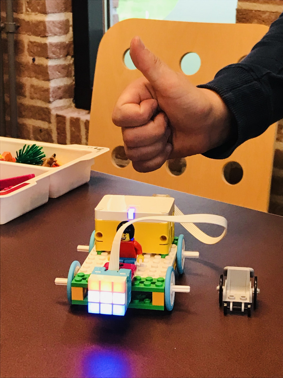 Fabian, Jack, Milano, Gijsbert en Jasper hebben met deze Lego bouwwerken iets prachtigs neergezet. Welke foto is jouw favoriet?